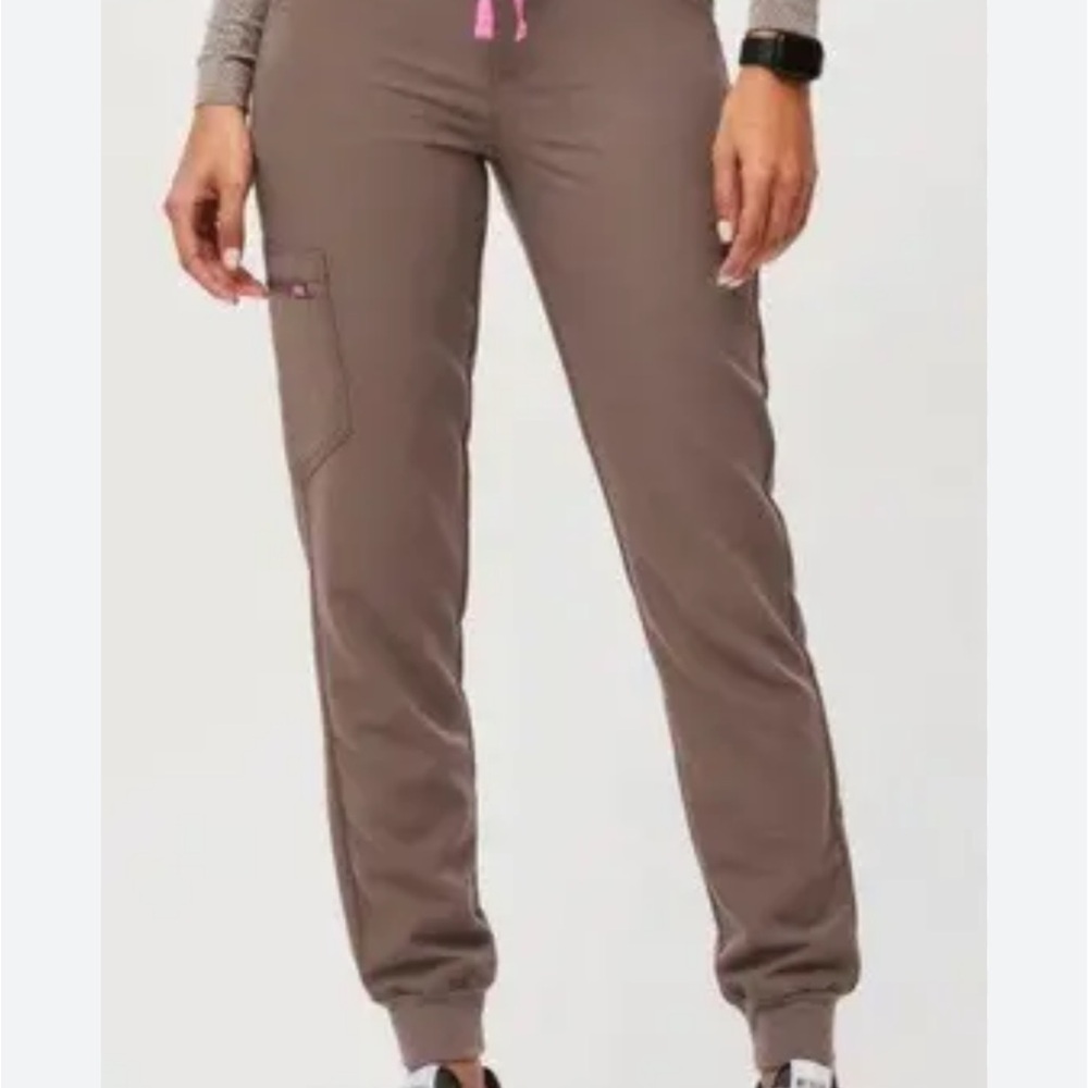Figs Women's Brown Jogger Pants